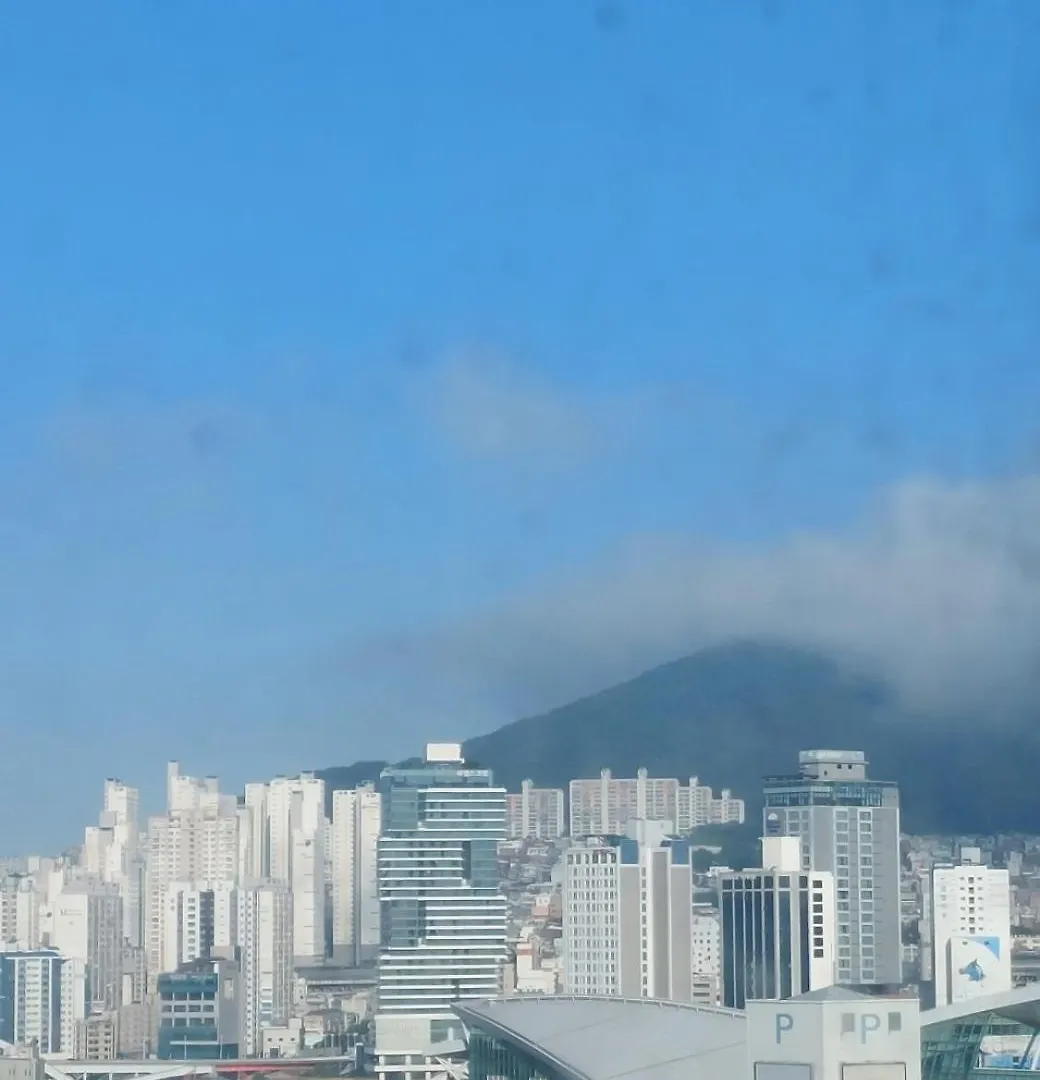 Apartment Brand New Residence With Family Busan